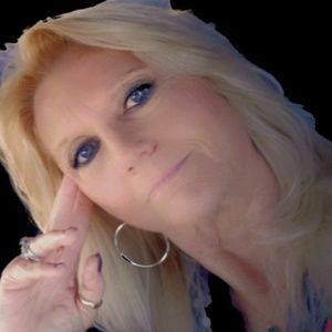 Meet your Posher, Yvonne